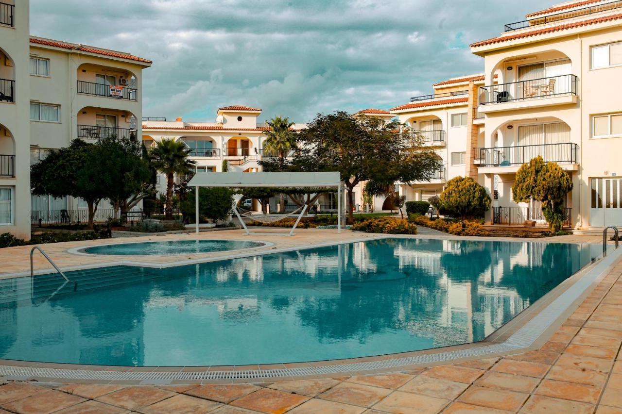 Fantastic 4 Cyprus First Line Beachfront Boghaz Exterior photo