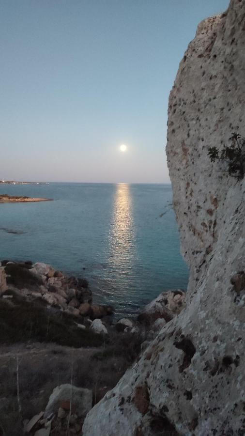 Fantastic 4 Cyprus First Line Beachfront Boghaz Exterior photo